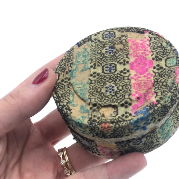 Woven Antique Fabric Box - Picture 4 of 5